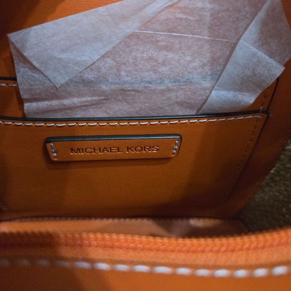 Michael Kors Vibrant Orange and Tan Crossbody Bag - Picture 5 of 8